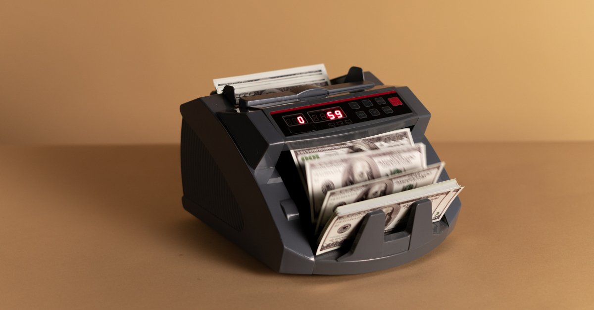 Practical Uses for Note Counters and Coin Counters Across Various Industries - Avansa Business Technologies