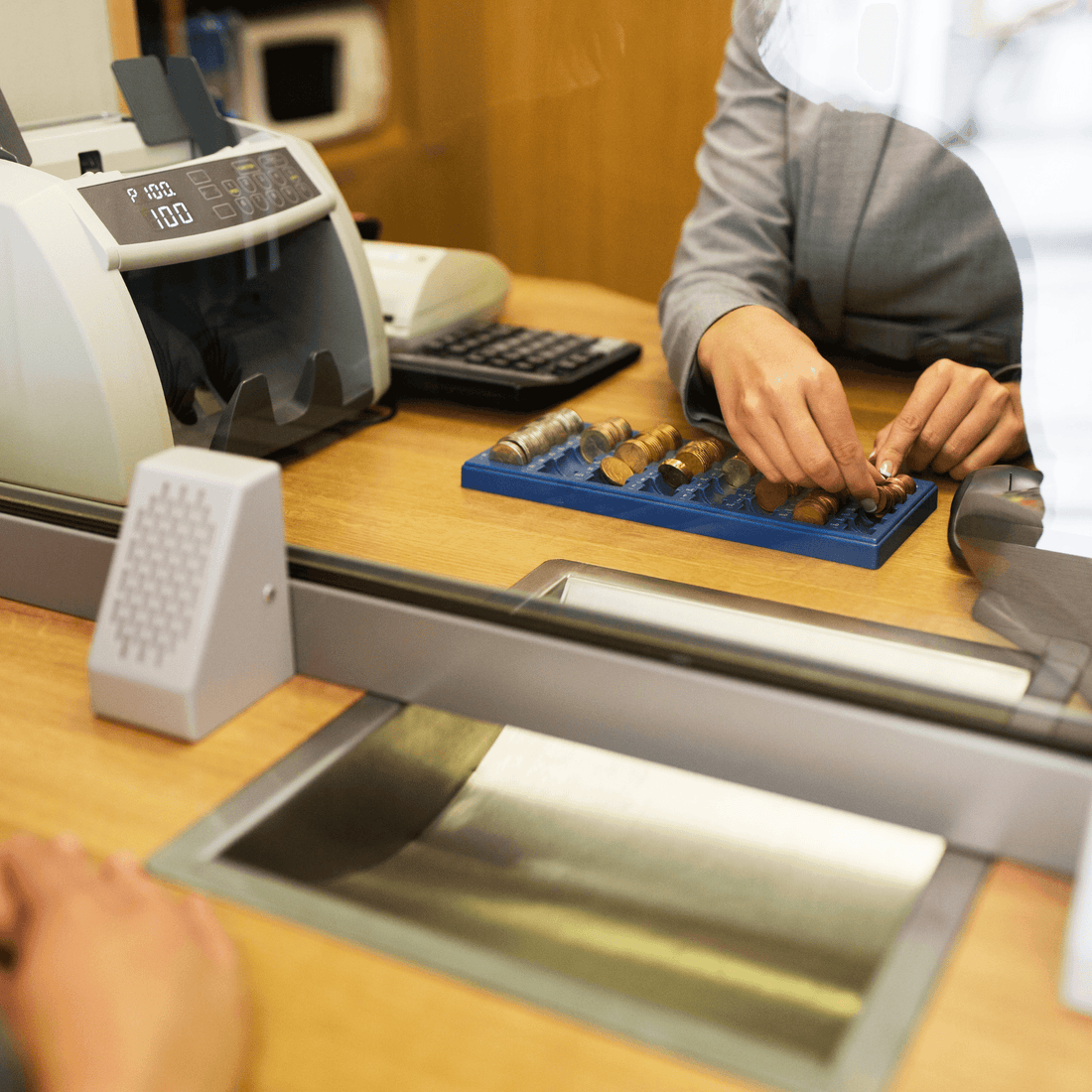 The Role of Cash Transfer Trays in Safe Transactions - Avansa Business Technologies